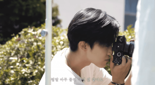 Jaemin's photo exhibition sparks debate over costly frame prices