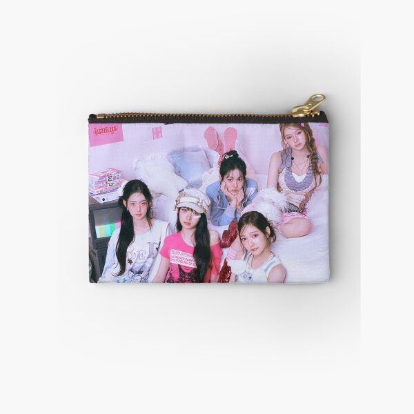 KiiiKii Kpop Zipper Pouch – Pastel Aesthetic Photo Print